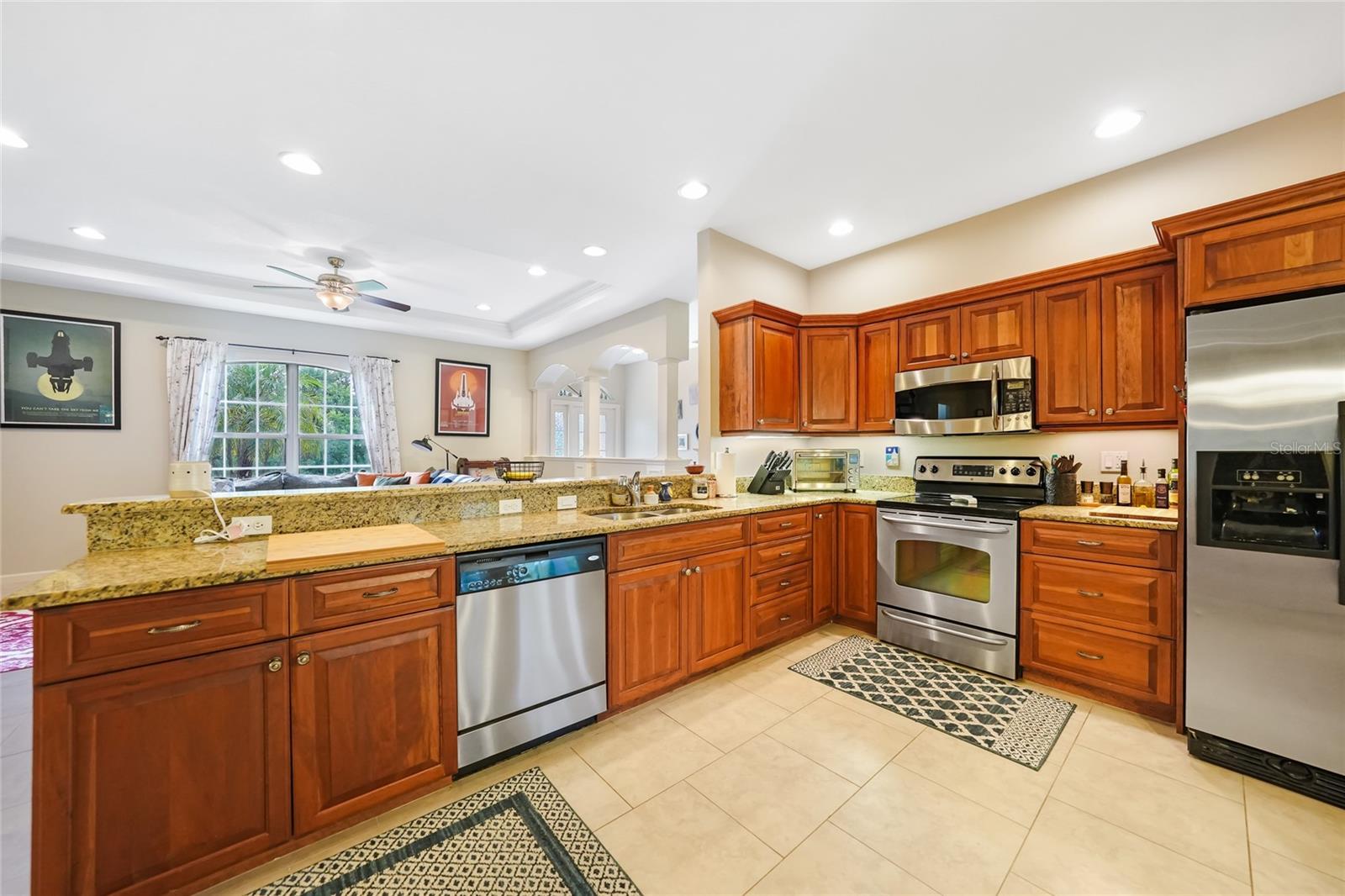 Image 20 of 55 For 2697 Parrot Street