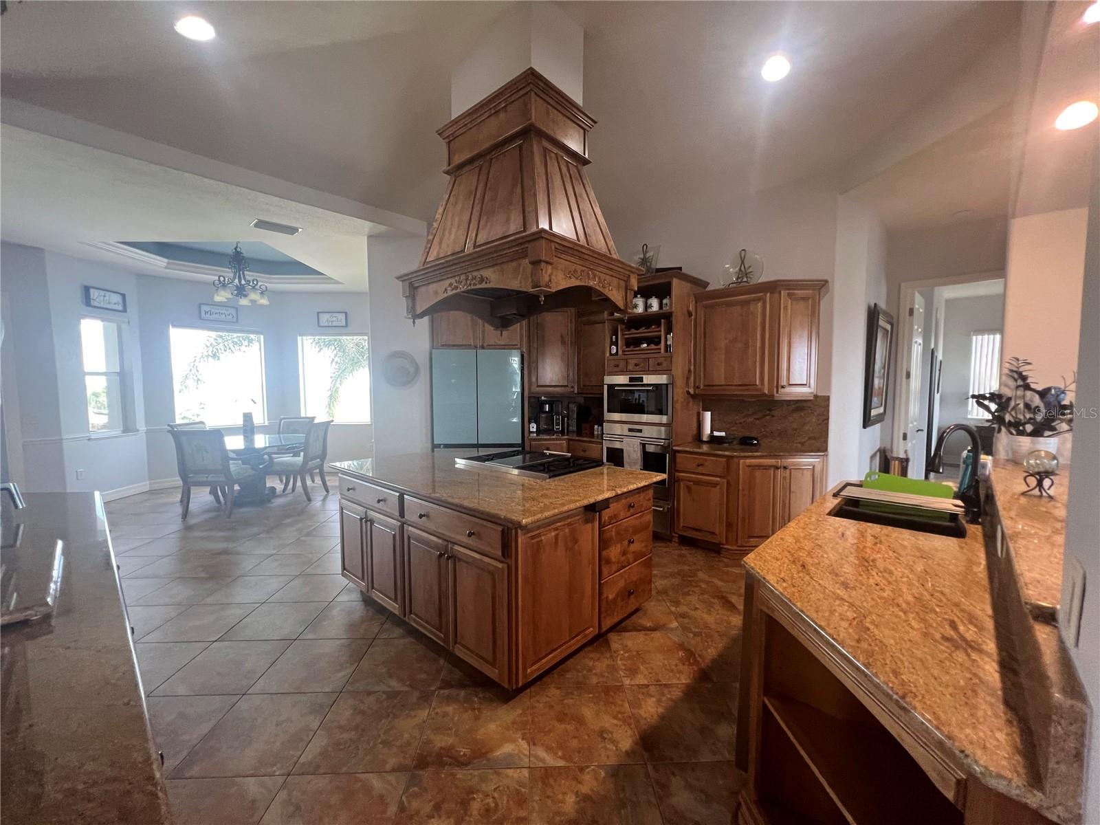 Image 39 of 98 For 4245 Spire Street