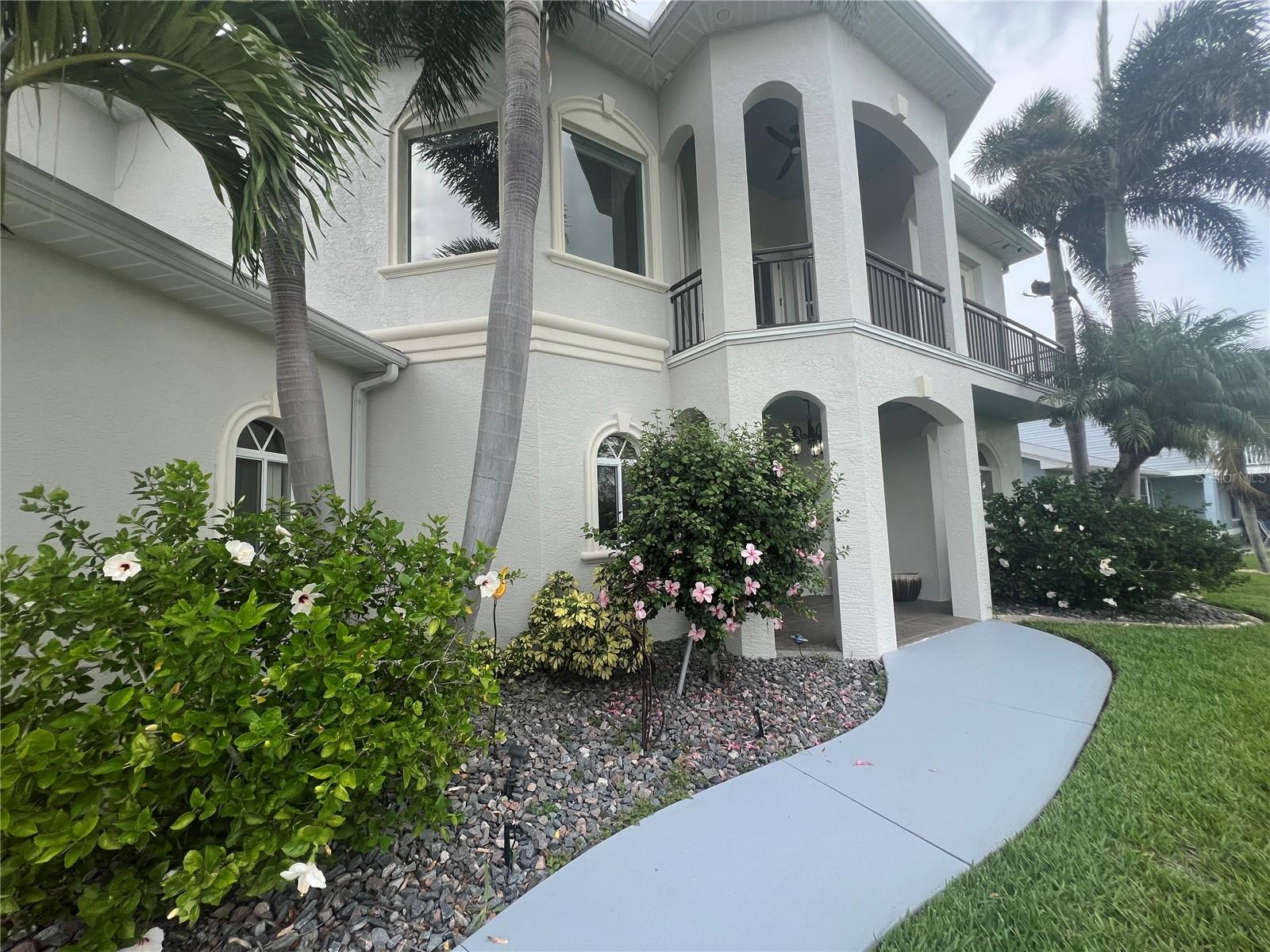 Image 4 of 98 For 4245 Spire Street