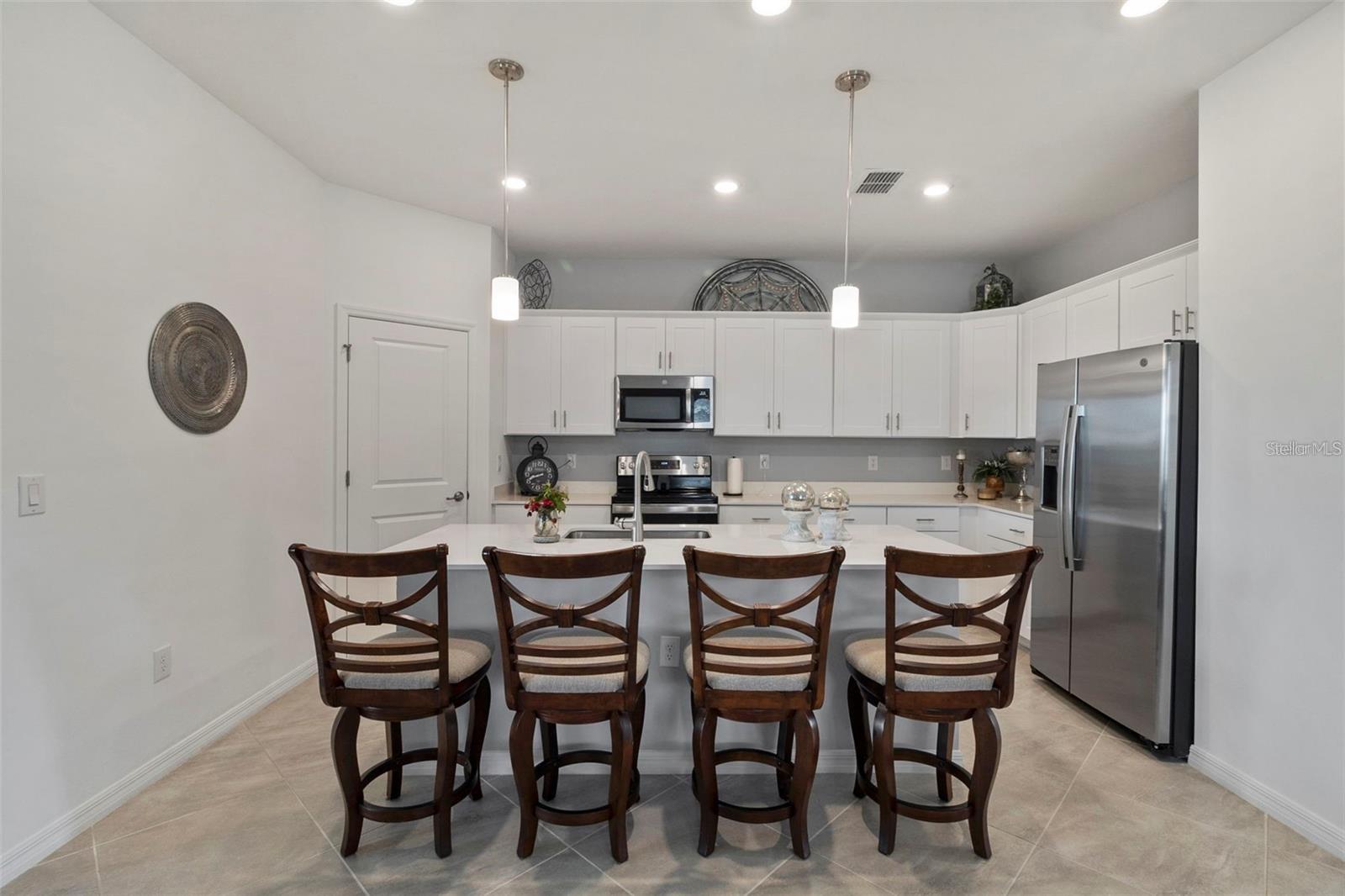 Image 6 of 47 For 25339 Alicante Drive