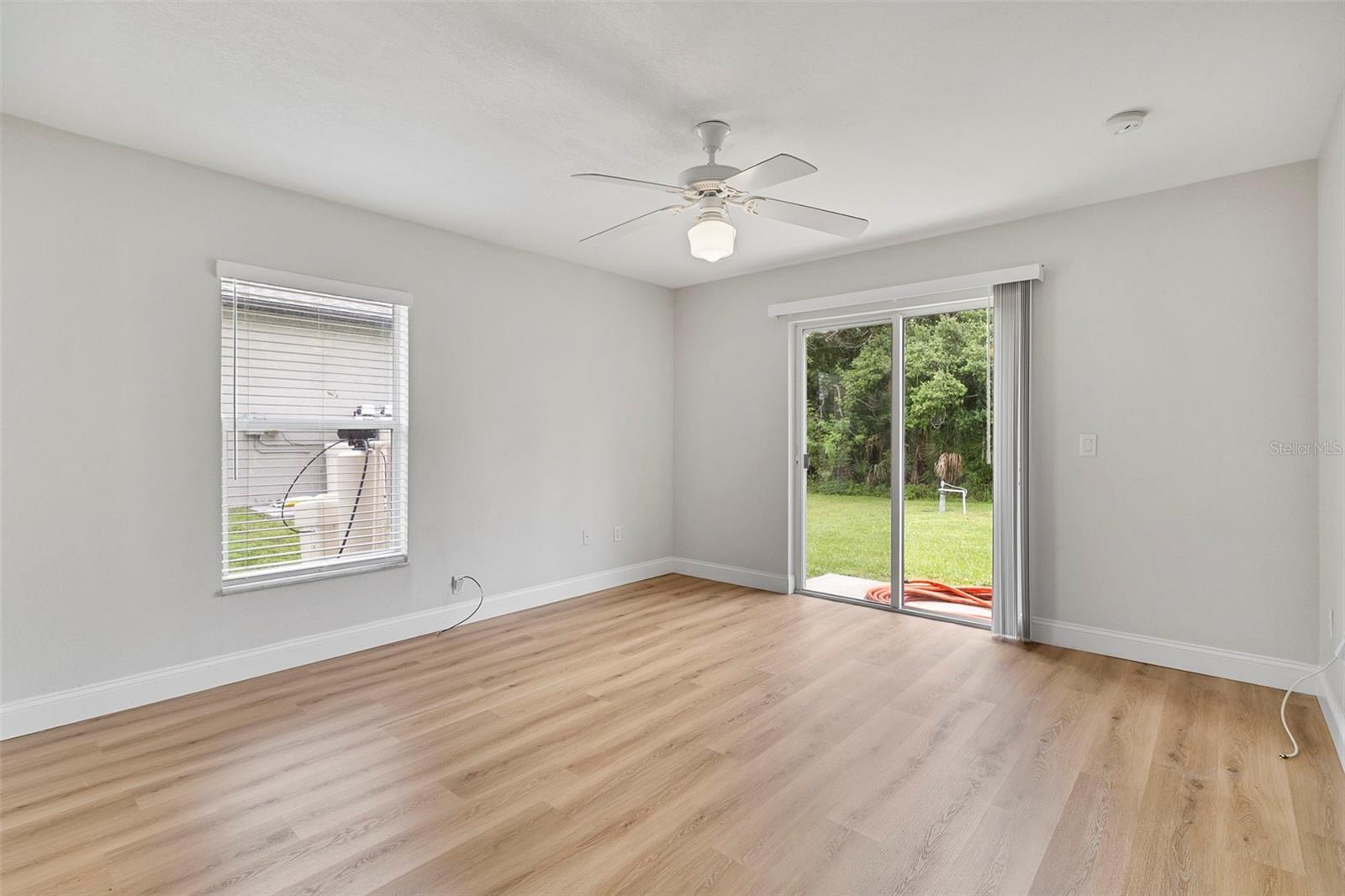 Image 16 of 32 For 2799 Thomas Lane