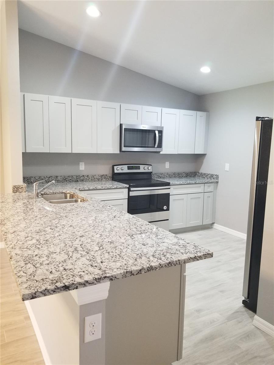 Image 2 of 20 For 8529 Agate Street