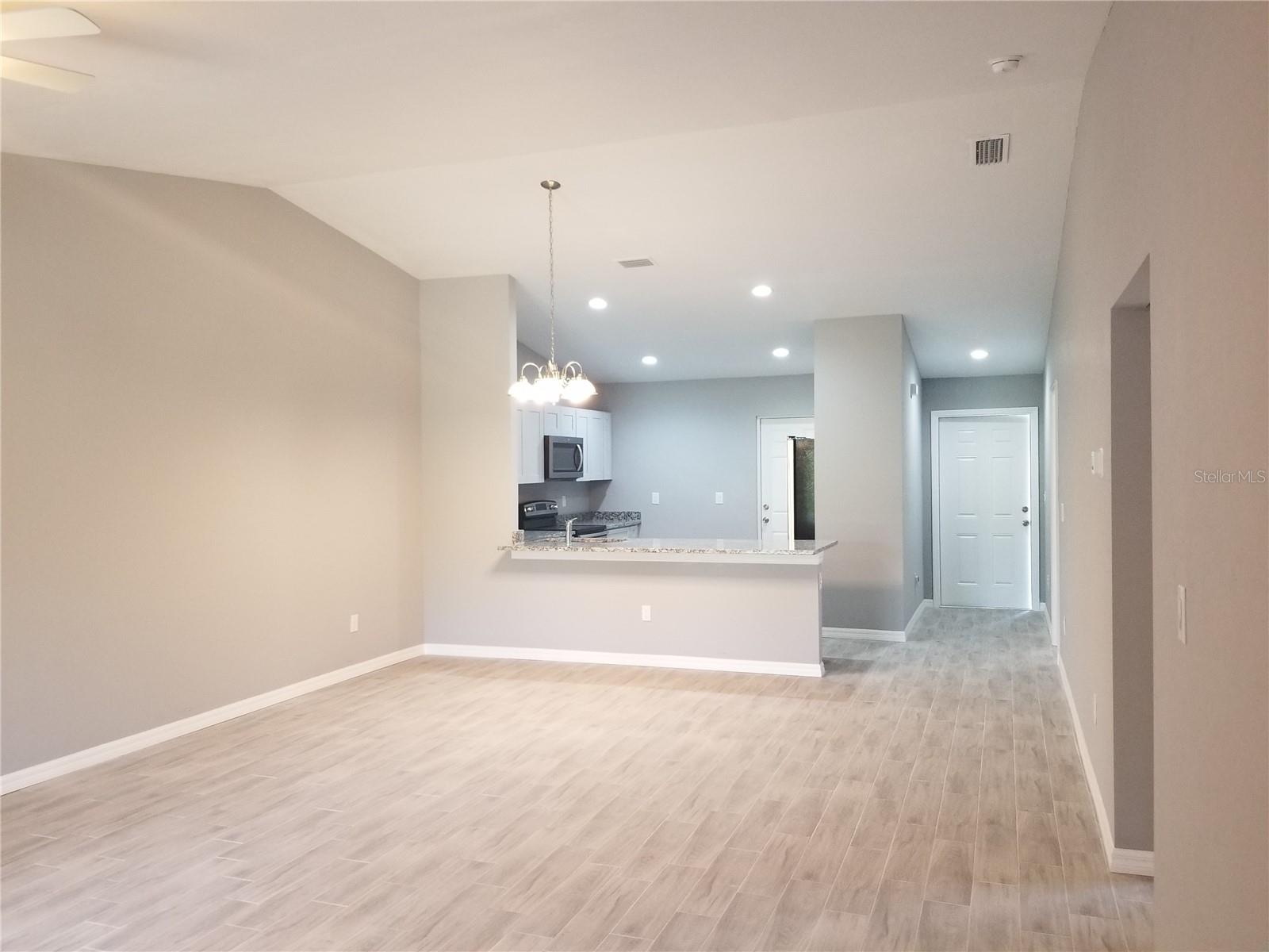 Image 8 of 20 For 8529 Agate Street
