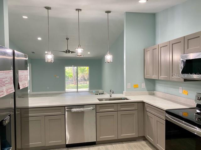Image 14 of 51 For 9471-9473 Agate Street
