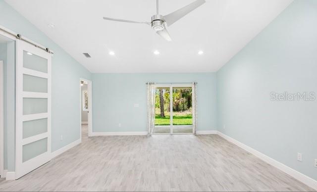 Image 17 of 51 For 9471-9473 Agate Street