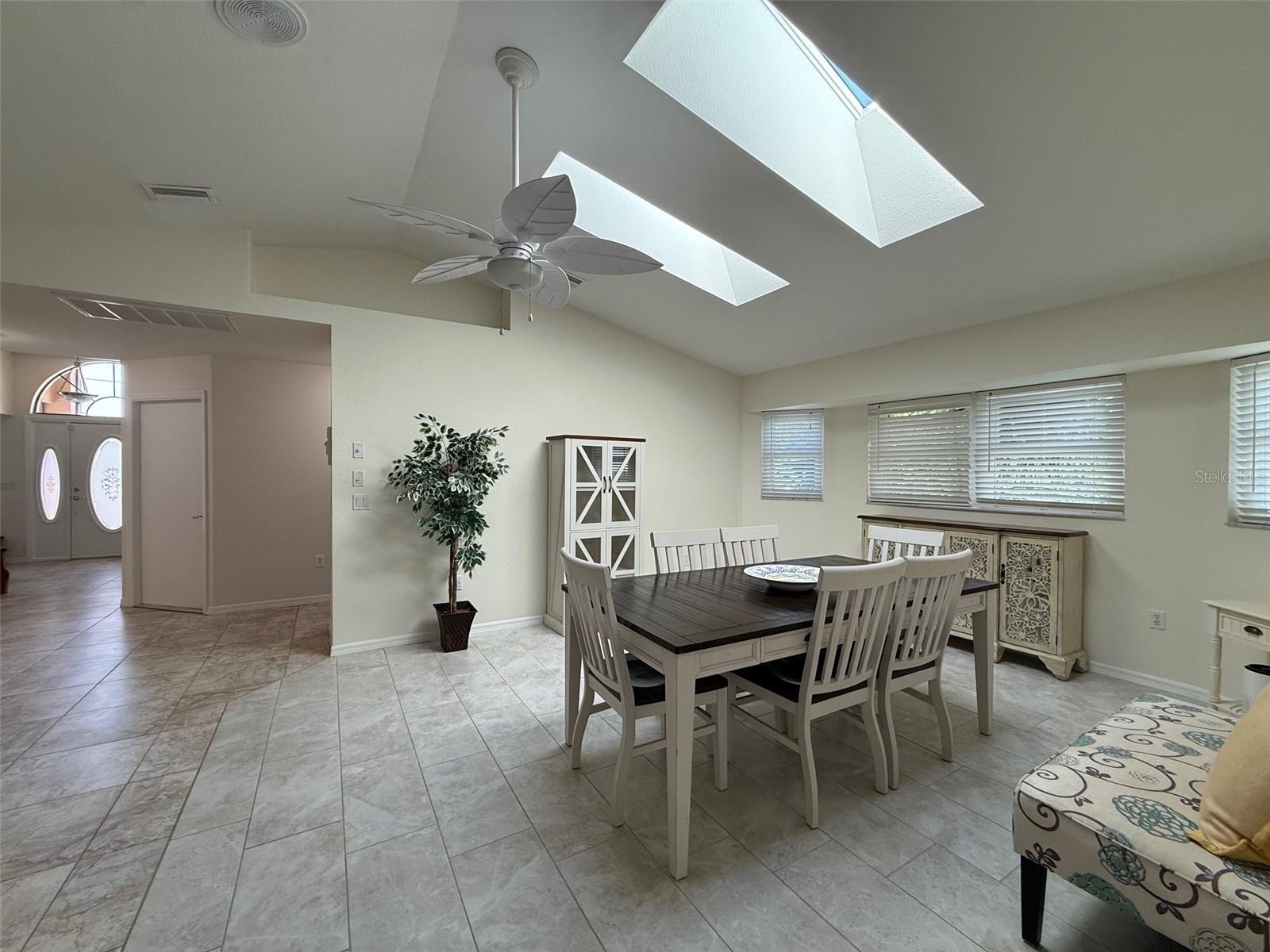 Image 12 of 30 For 17315 Sabrina Circle