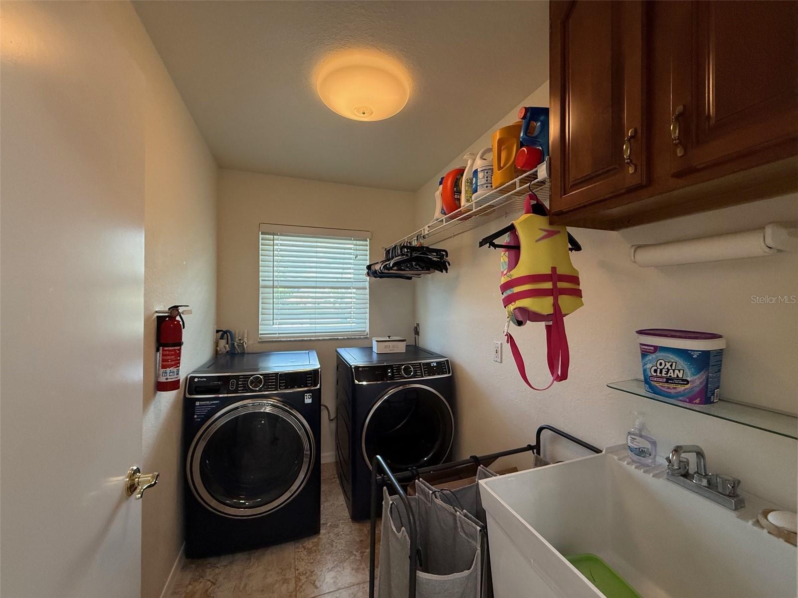 Image 22 of 30 For 17315 Sabrina Circle