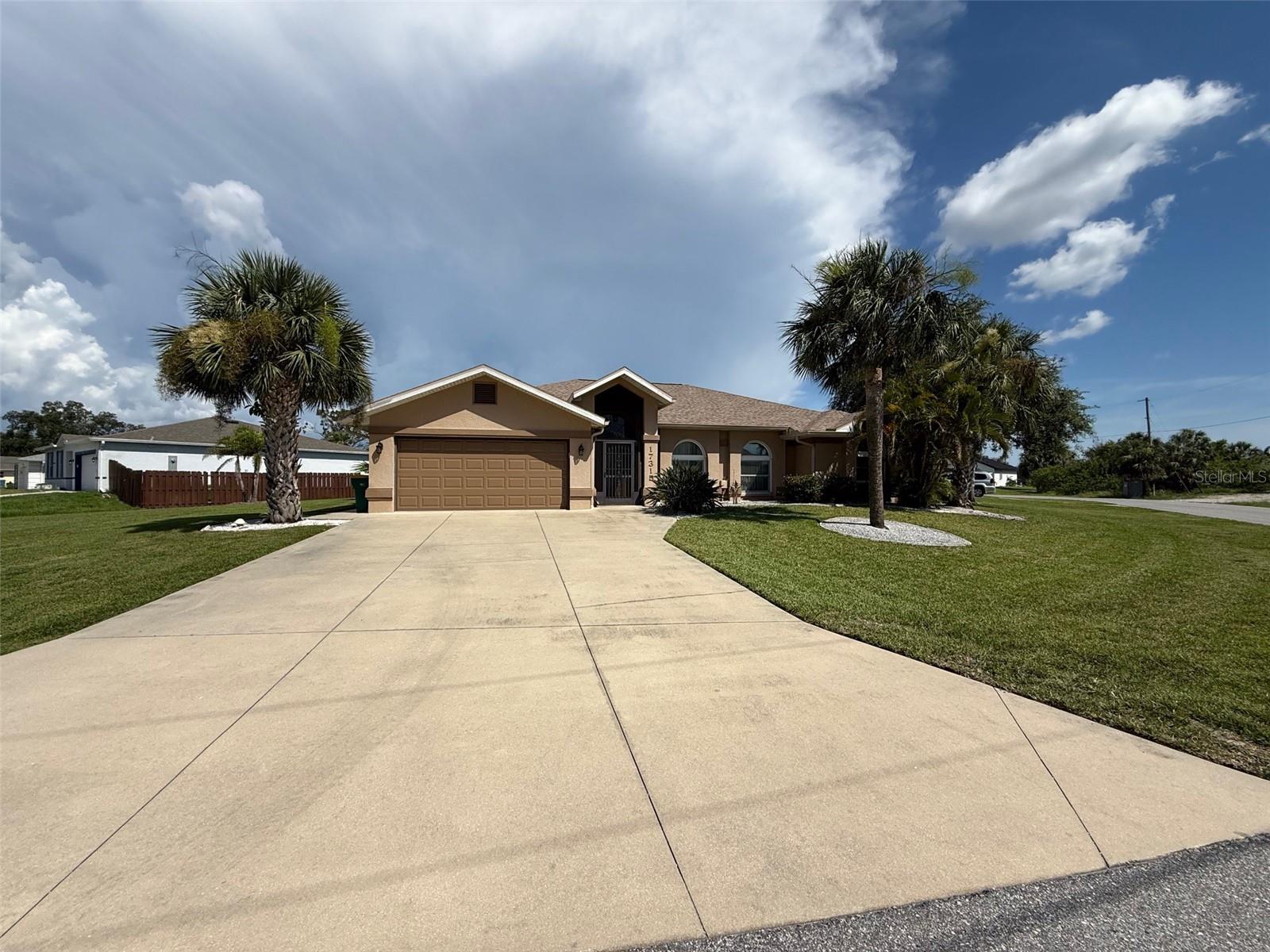 Image 6 of 30 For 17315 Sabrina Circle