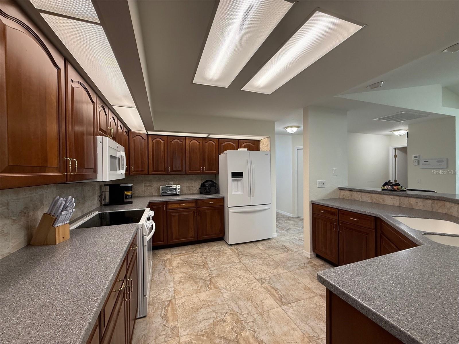 Image 8 of 30 For 17315 Sabrina Circle