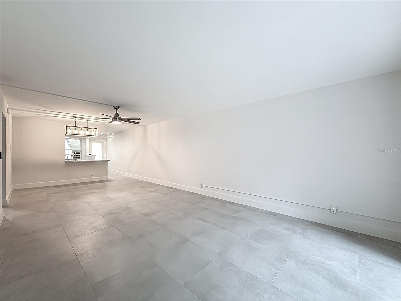 Image 20 of 42 For 4701 Martinique Drive L1