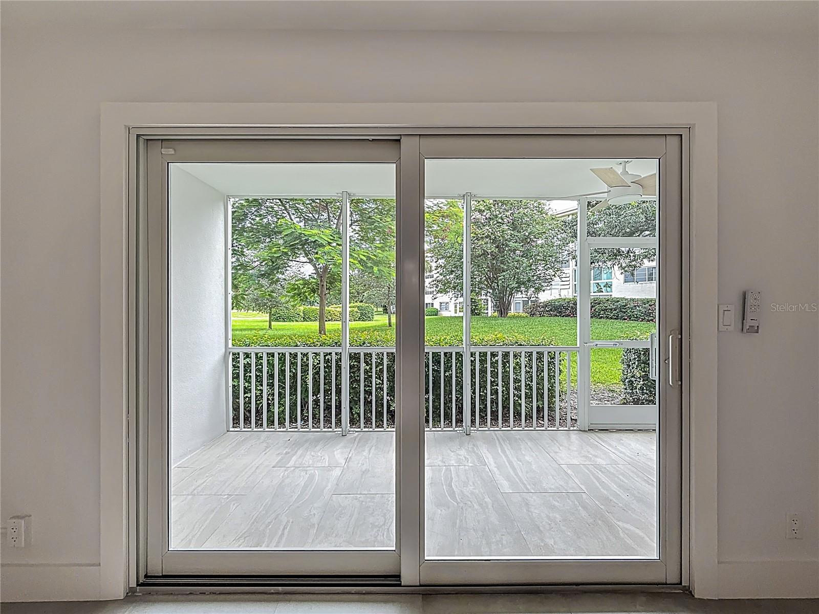 Image 22 of 42 For 4701 Martinique Drive L1