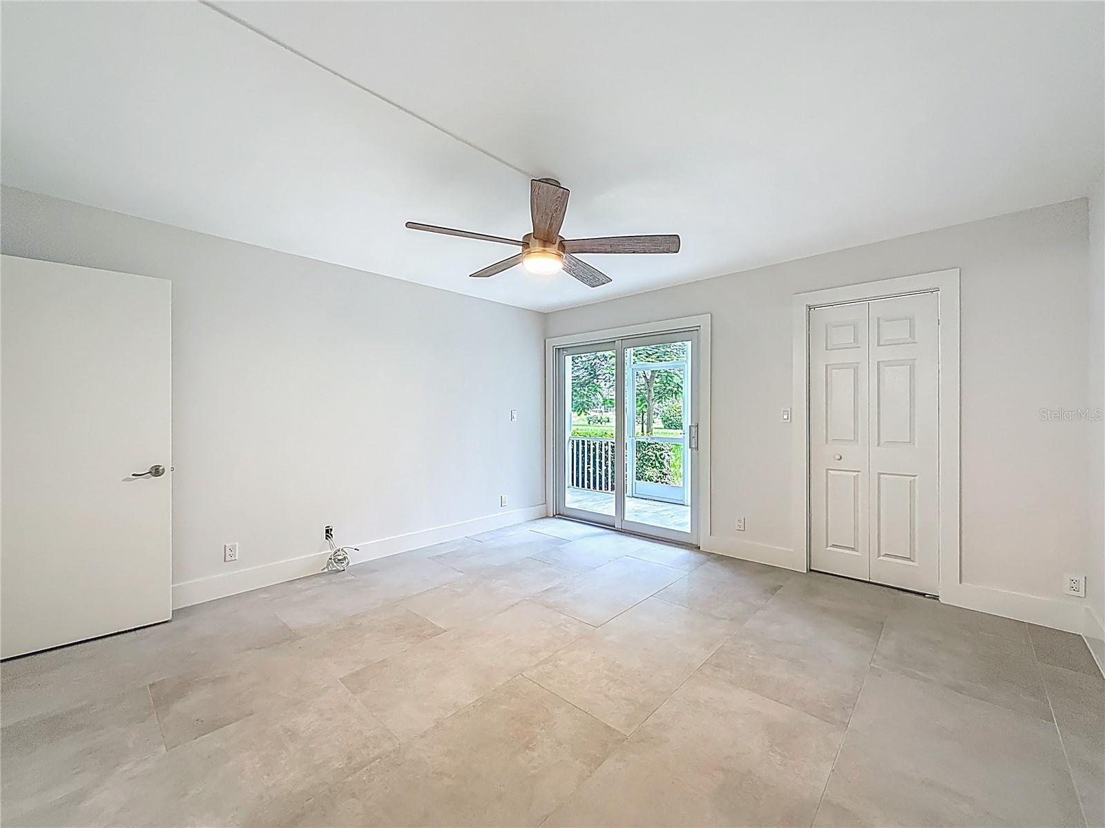 Image 26 of 42 For 4701 Martinique Drive L1