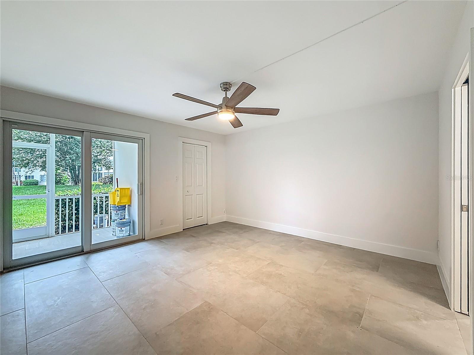 Image 28 of 42 For 4701 Martinique Drive L1
