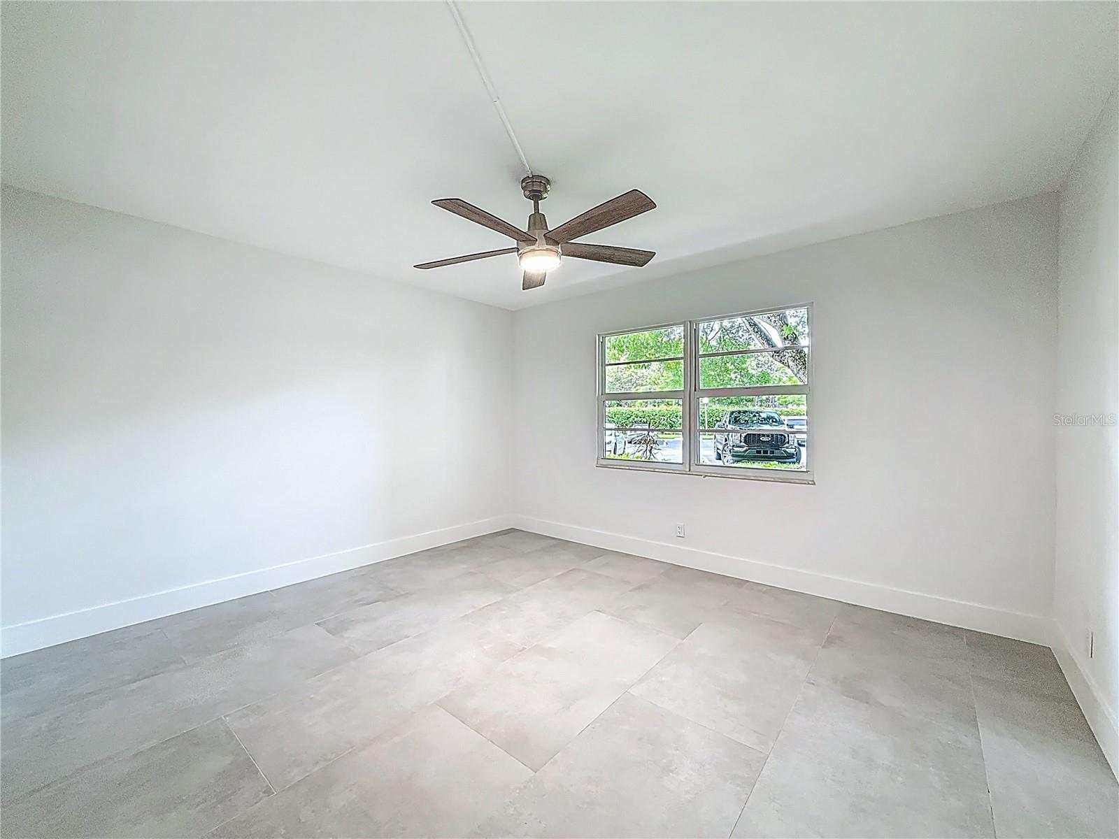 Image 32 of 42 For 4701 Martinique Drive L1