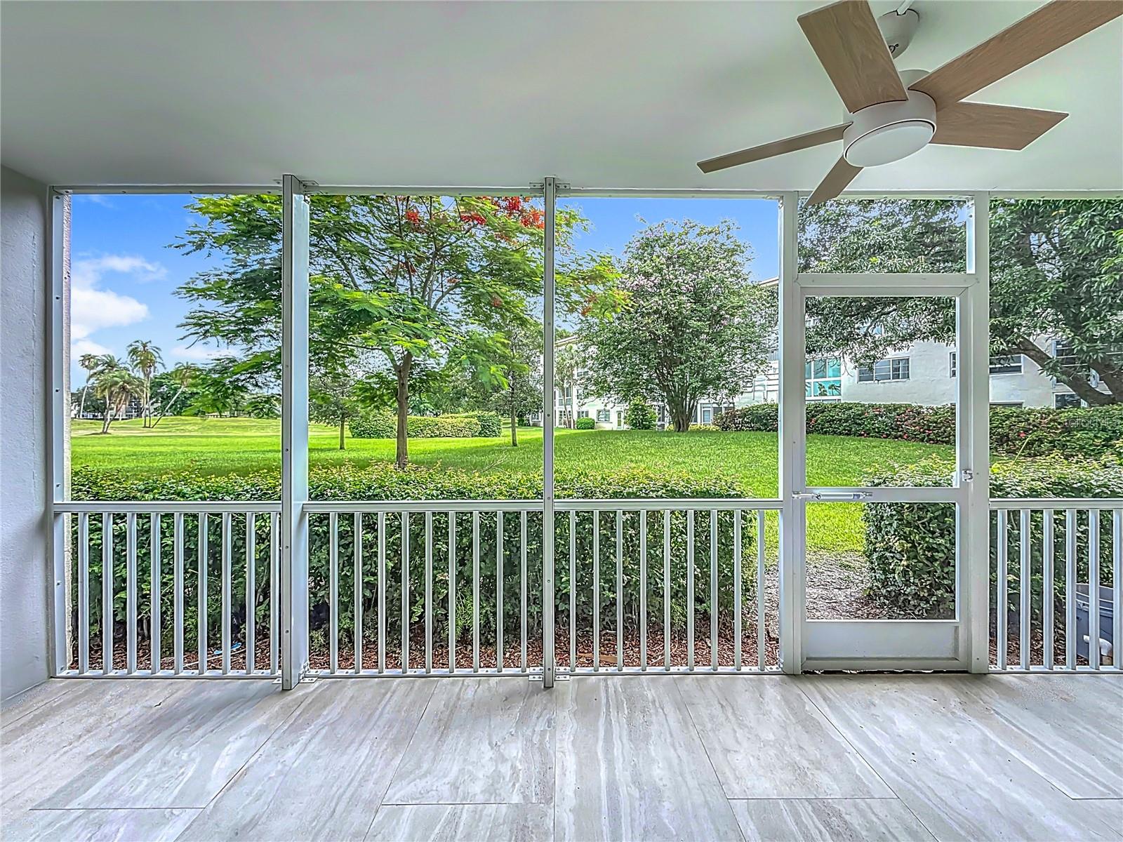Image 39 of 42 For 4701 Martinique Drive L1