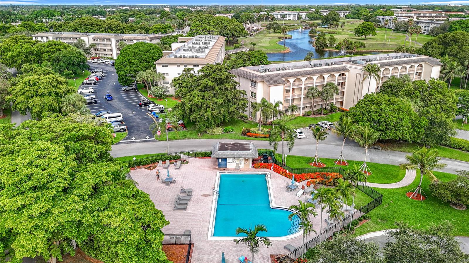Image 42 of 42 For 4701 Martinique Drive L1