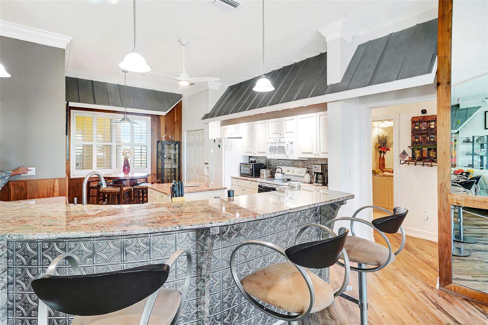 Image 11 of 58 For 2060 Matecumbe Key Road 2803