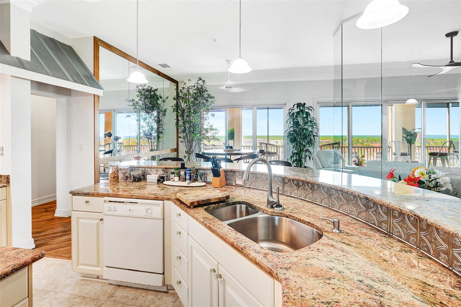 Image 15 of 58 For 2060 Matecumbe Key Road 2803