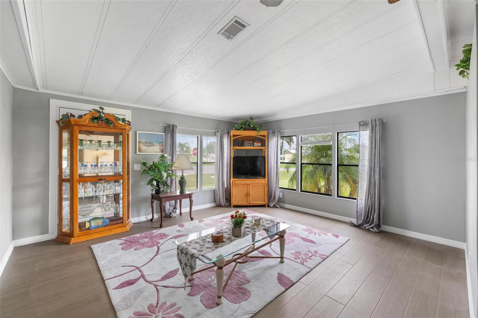 Image 16 of 27 For 14505 Frizzell Road