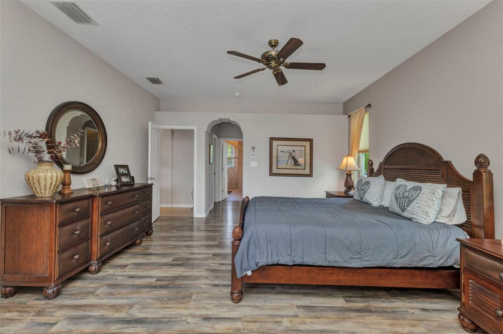 Image 16 of 100 For 771 Rotonda Circle