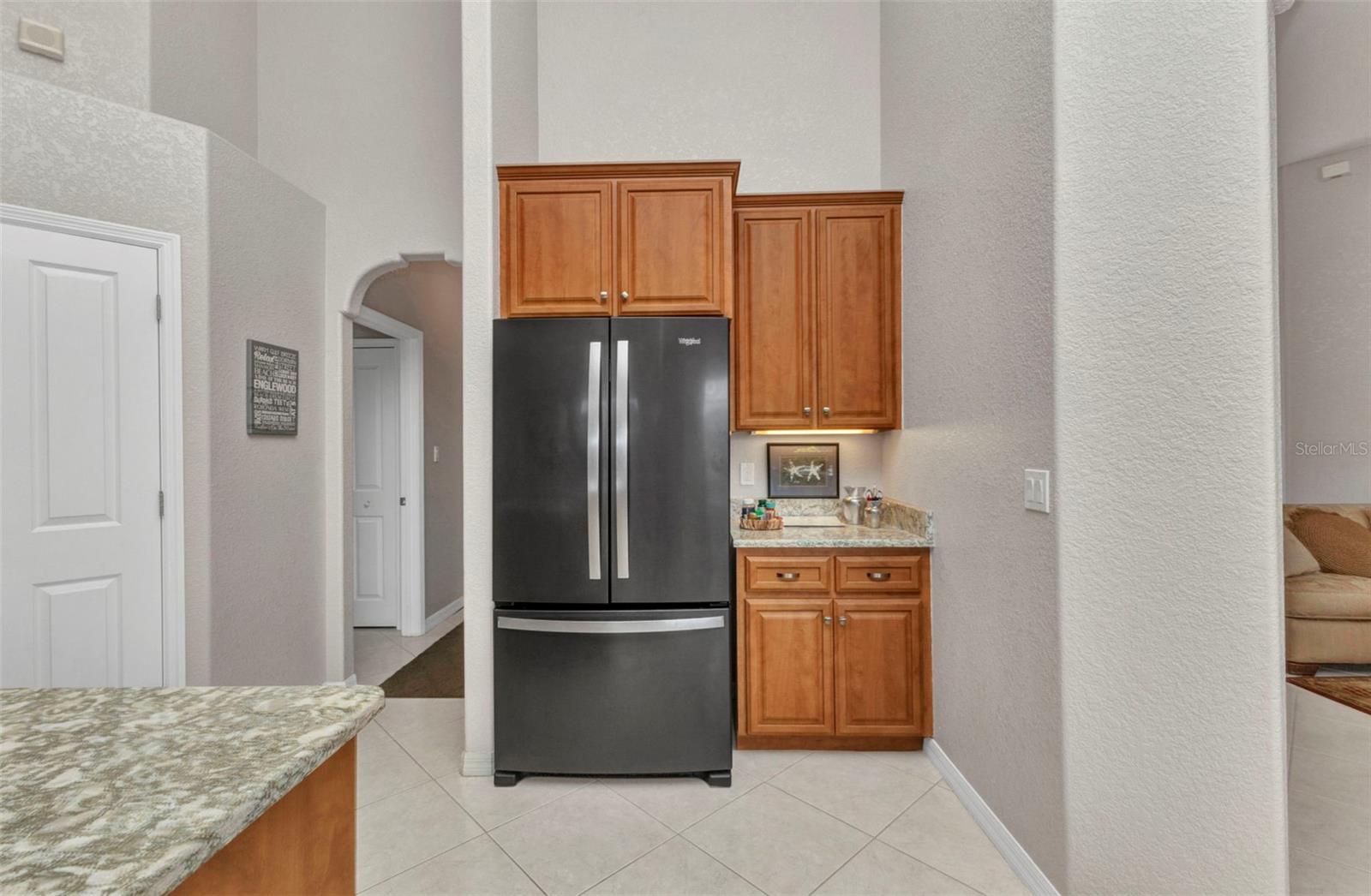 Image 30 of 100 For 771 Rotonda Circle