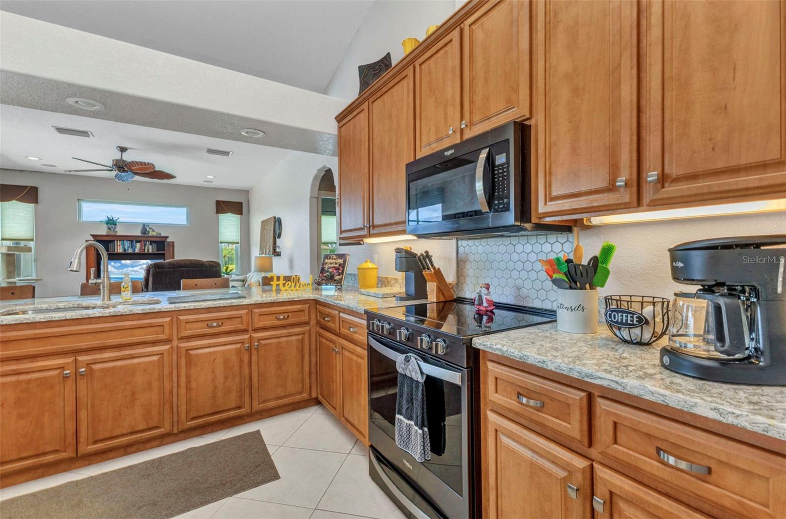 Image 33 of 100 For 771 Rotonda Circle