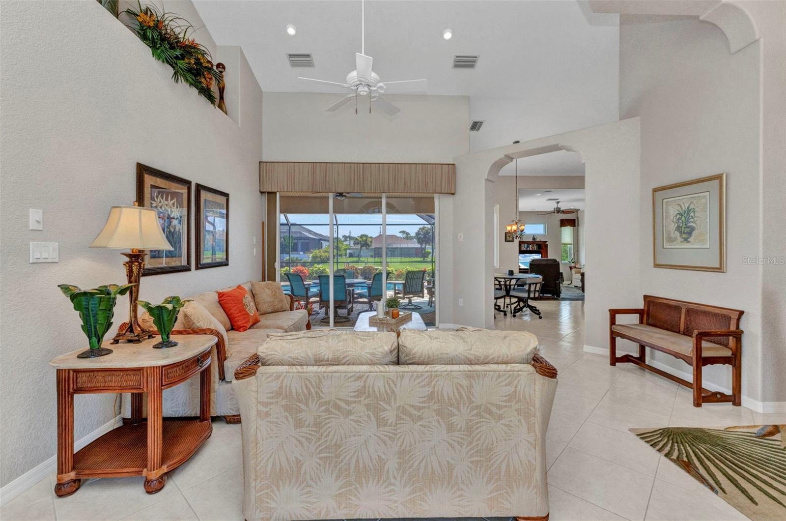 Image 4 of 100 For 771 Rotonda Circle
