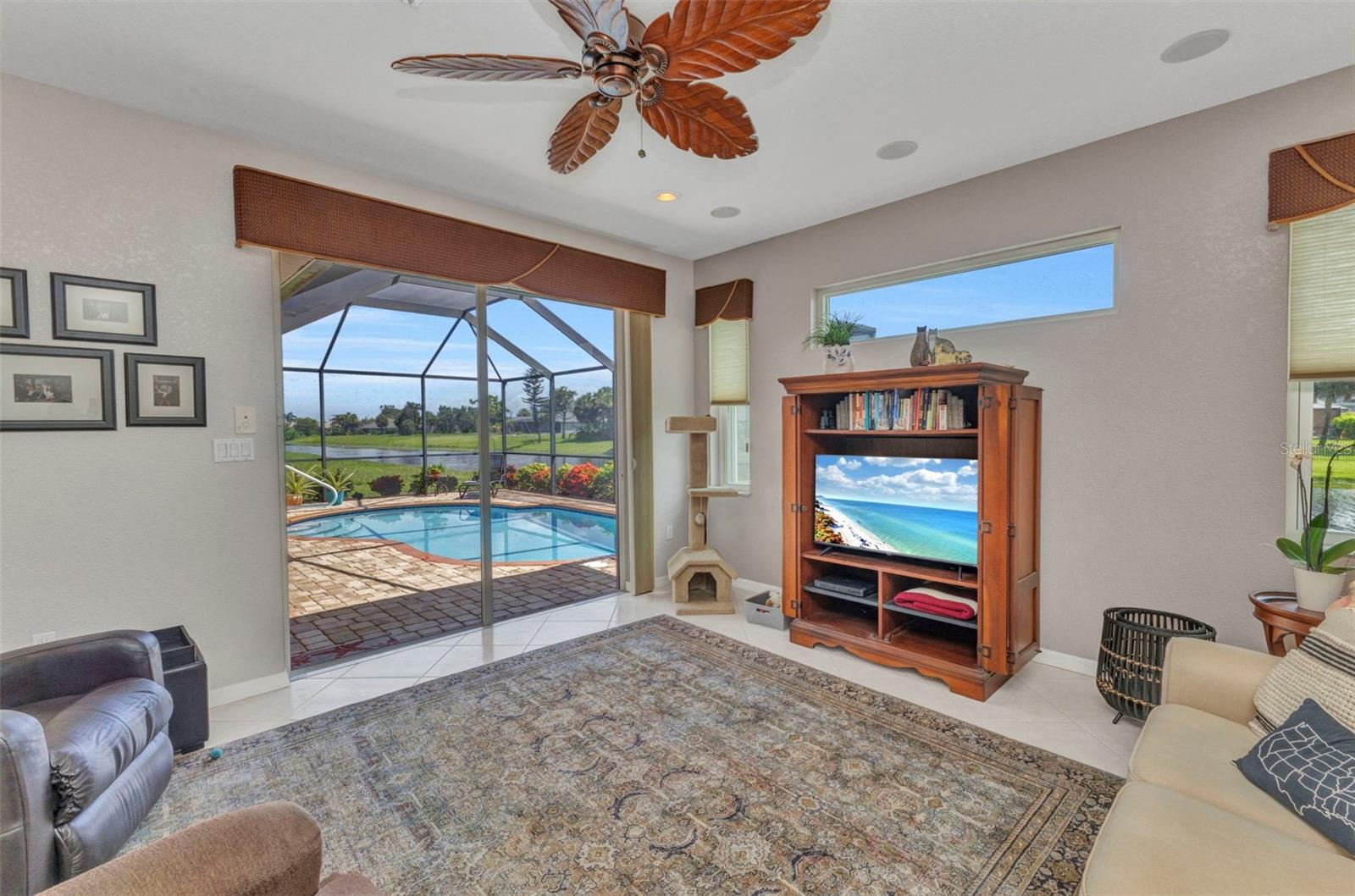 Image 42 of 100 For 771 Rotonda Circle