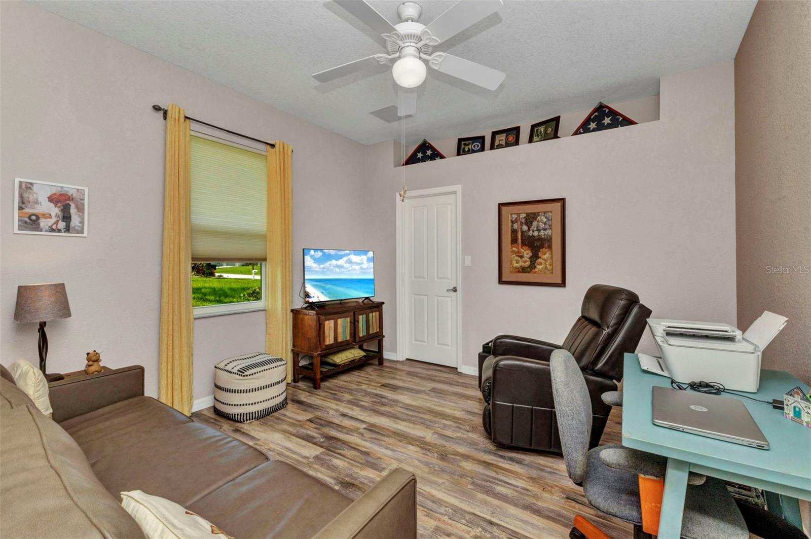 Image 43 of 100 For 771 Rotonda Circle