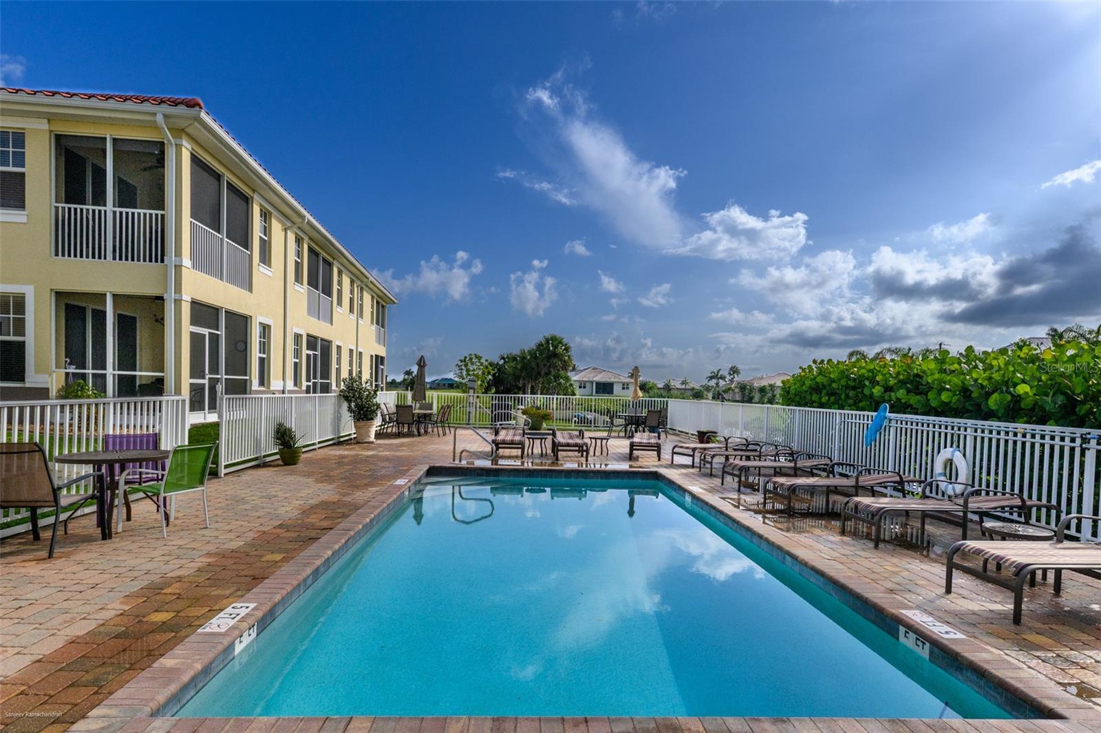 Image 3 of 51 For 17200 Acapulco Road 123
