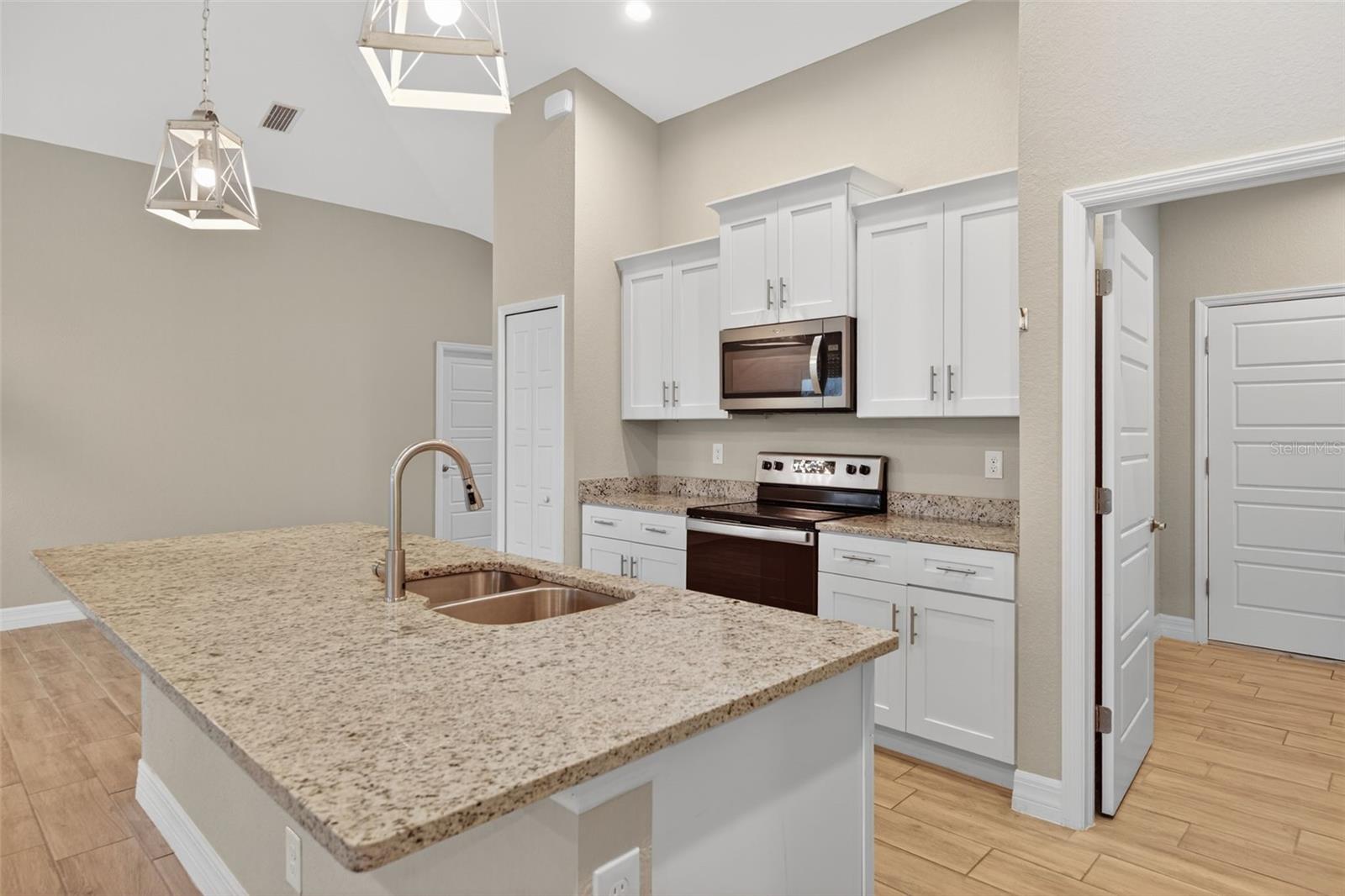 Image 8 of 38 For 14464 Fort Myers Avenue
