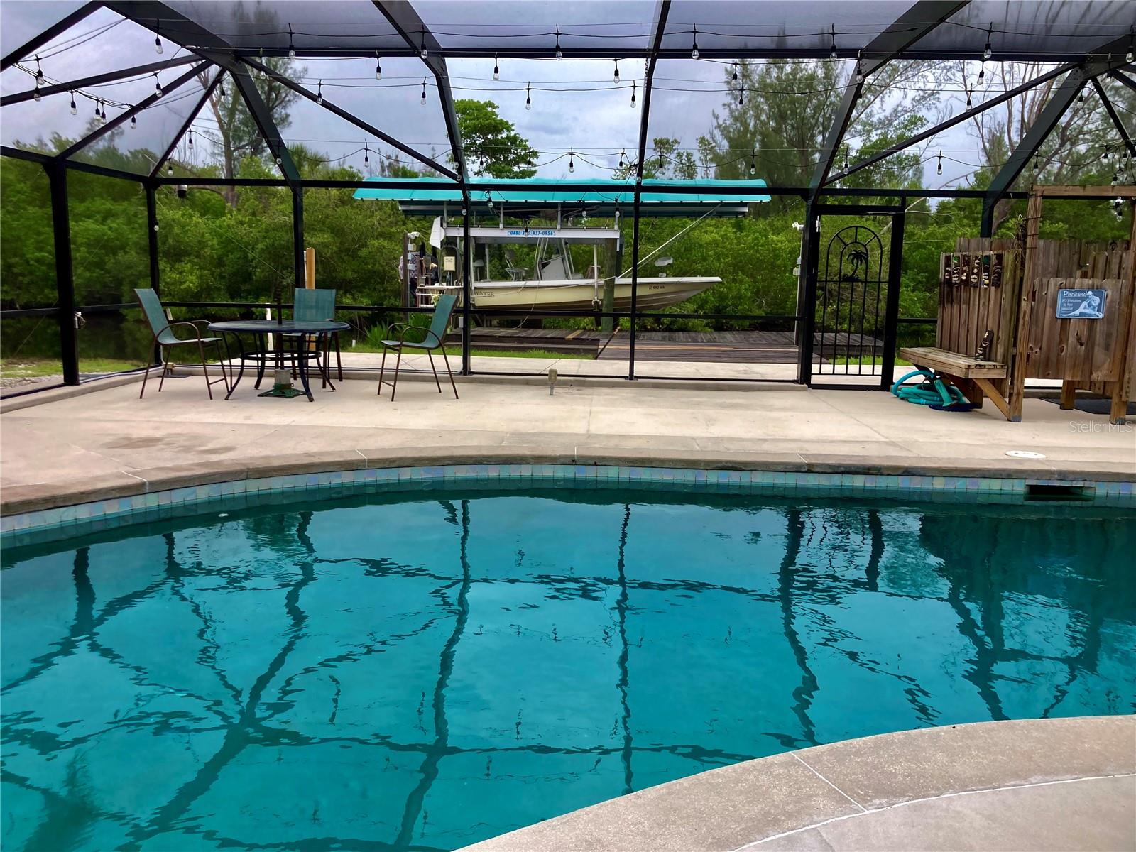 Image 18 of 95 For 232 Darst Avenue