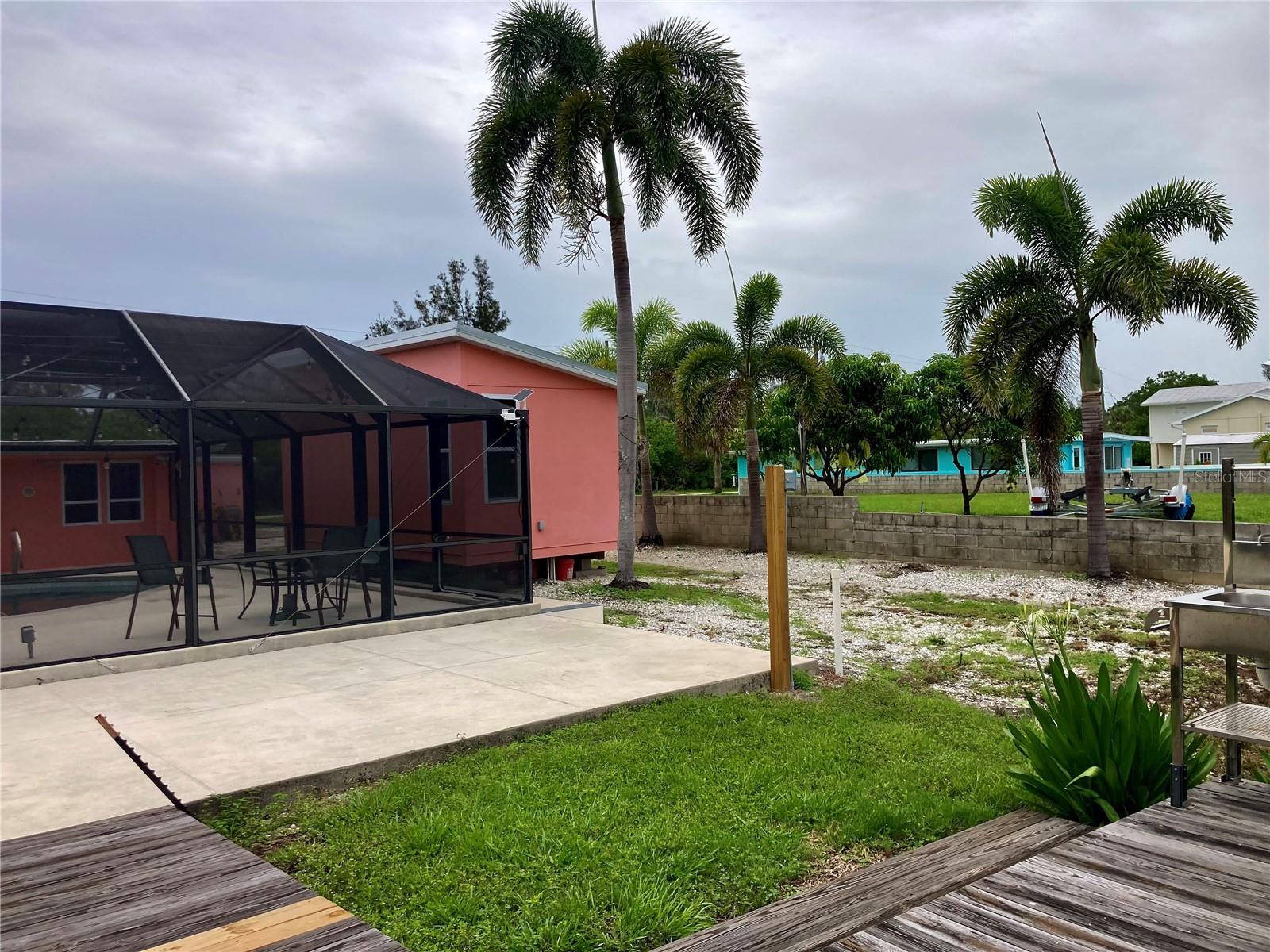 Image 35 of 95 For 232 Darst Avenue