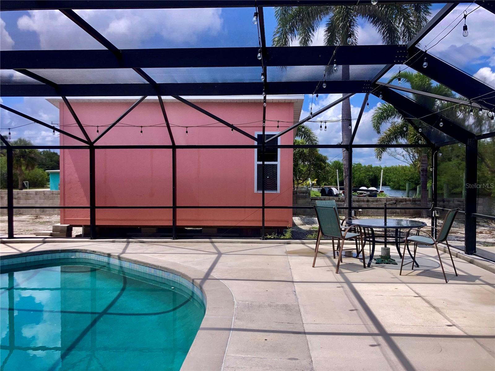 Image 39 of 95 For 232 Darst Avenue