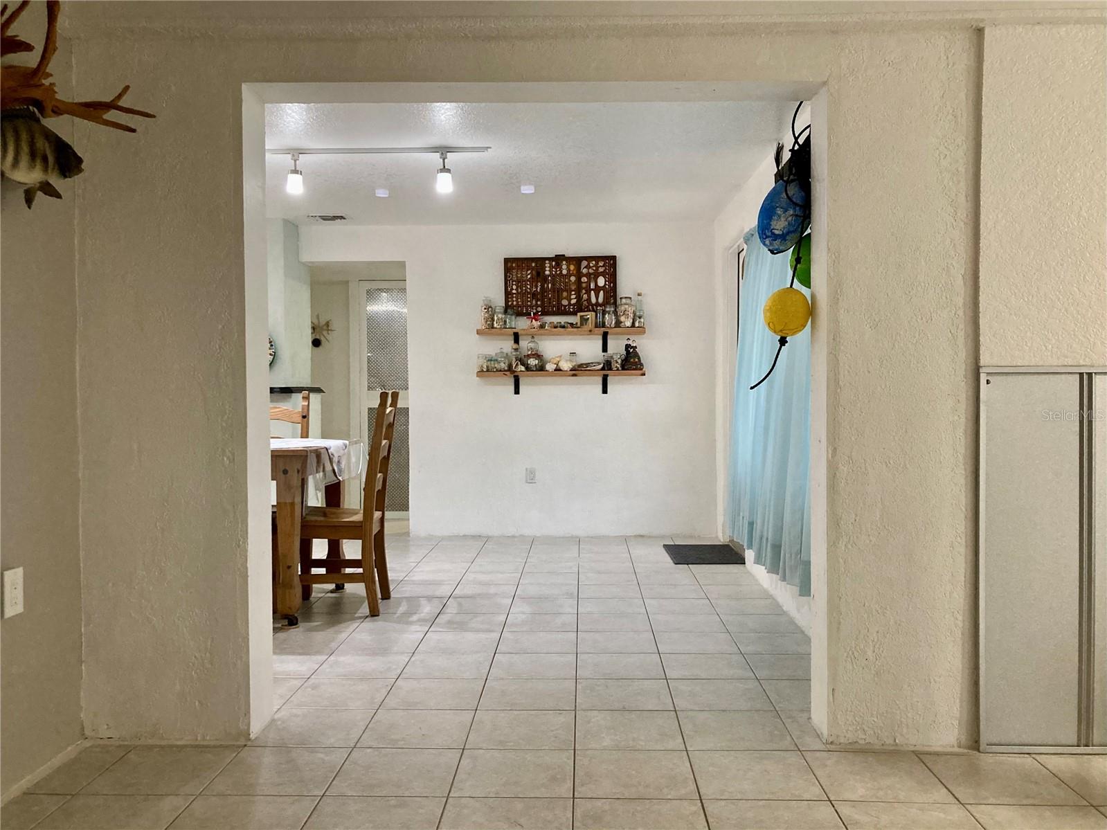 Image 48 of 95 For 232 Darst Avenue