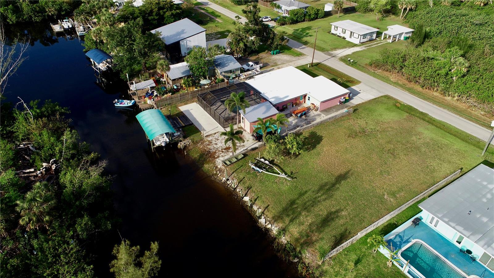 Image 7 of 95 For 232 Darst Avenue