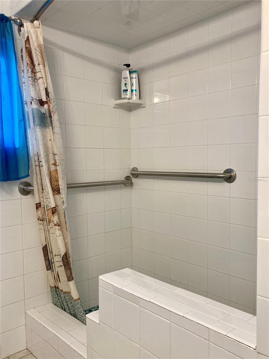 Image 85 of 95 For 232 Darst Avenue