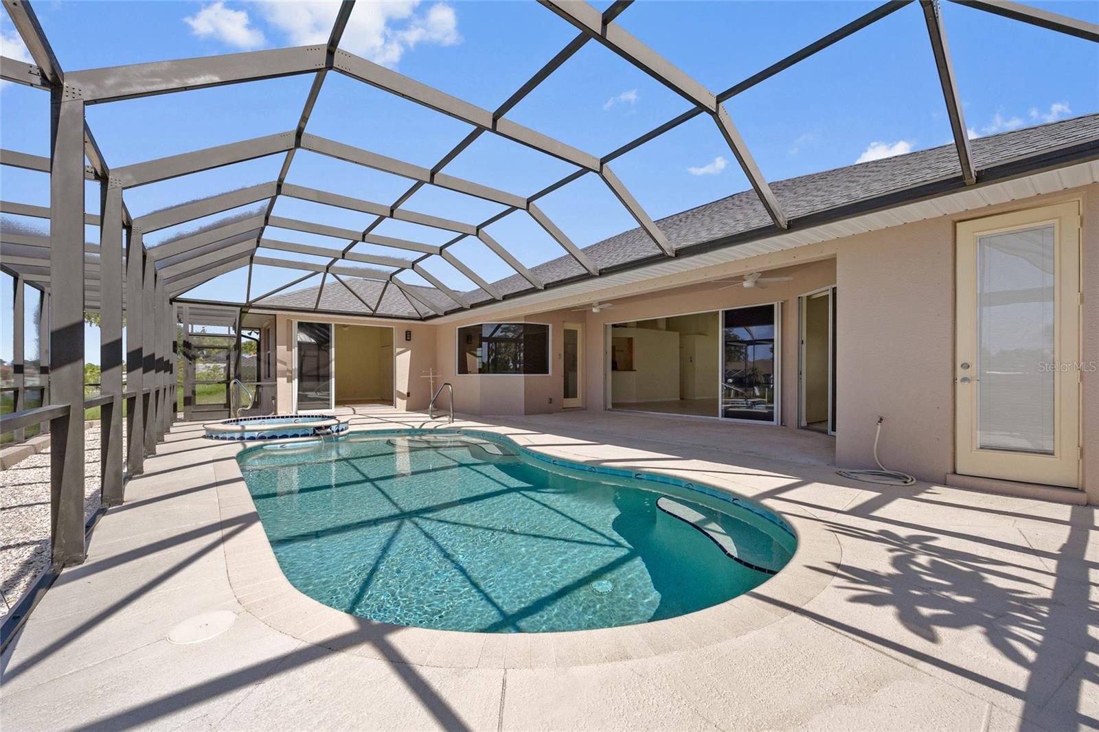 Image 34 of 48 For 18649 Klingler Circle