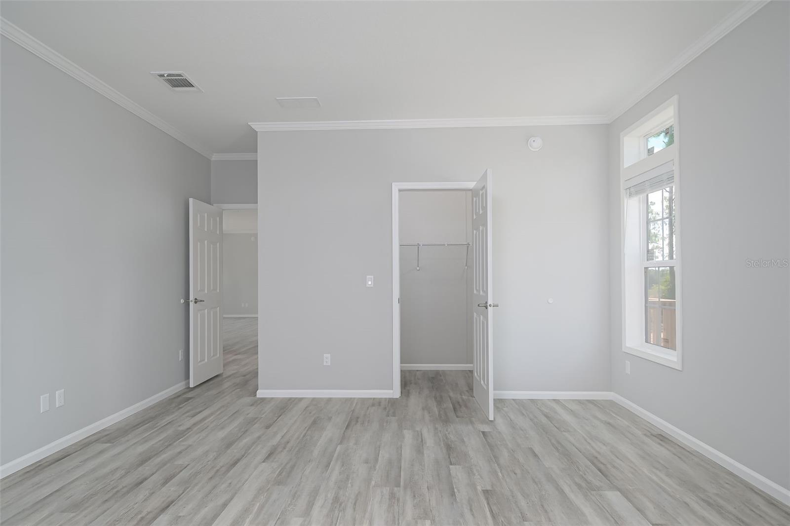 Image 11 of 24 For 8191 Strasse Boulevard