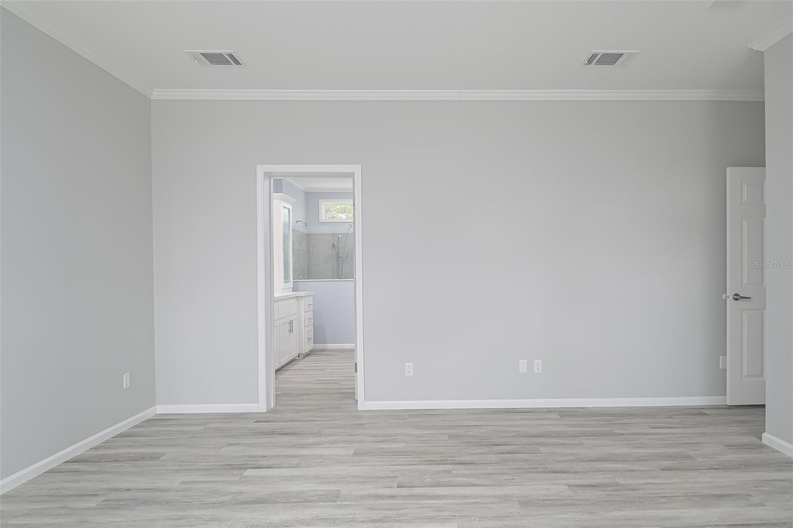 Image 12 of 24 For 8191 Strasse Boulevard