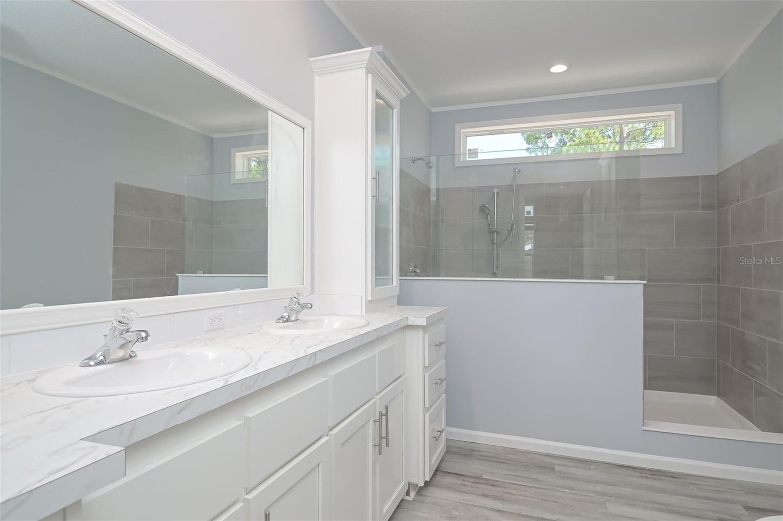Image 13 of 24 For 8191 Strasse Boulevard