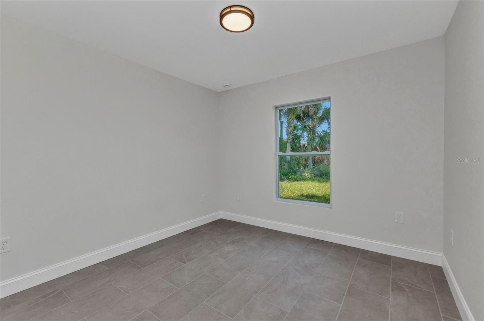 Image 19 of 36 For 3435 Price Boulevard