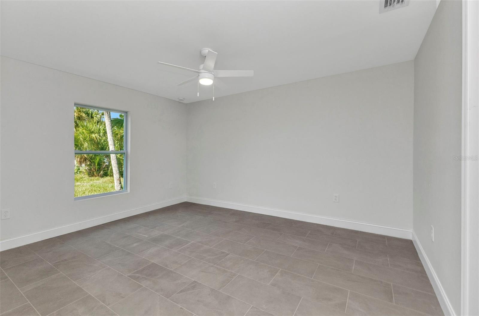 Image 27 of 36 For 3435 Price Boulevard
