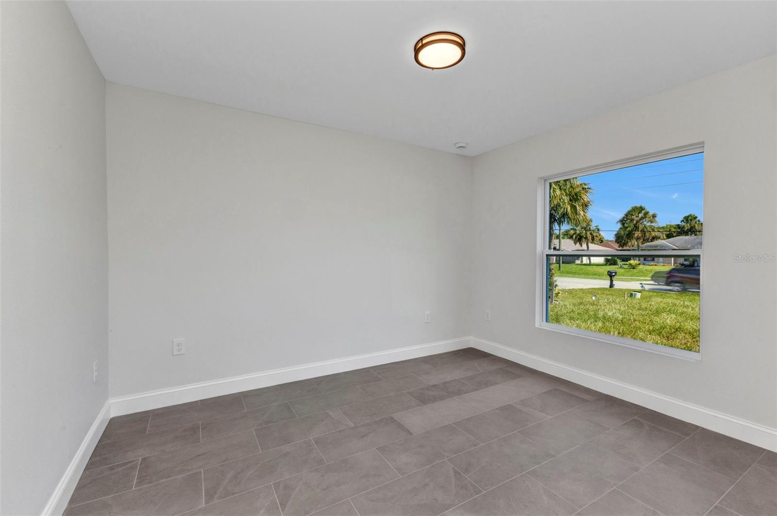 Image 33 of 36 For 3435 Price Boulevard