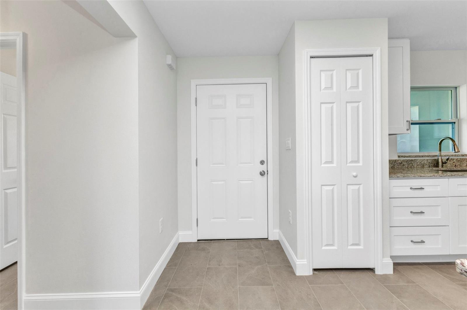 Image 7 of 36 For 3435 Price Boulevard