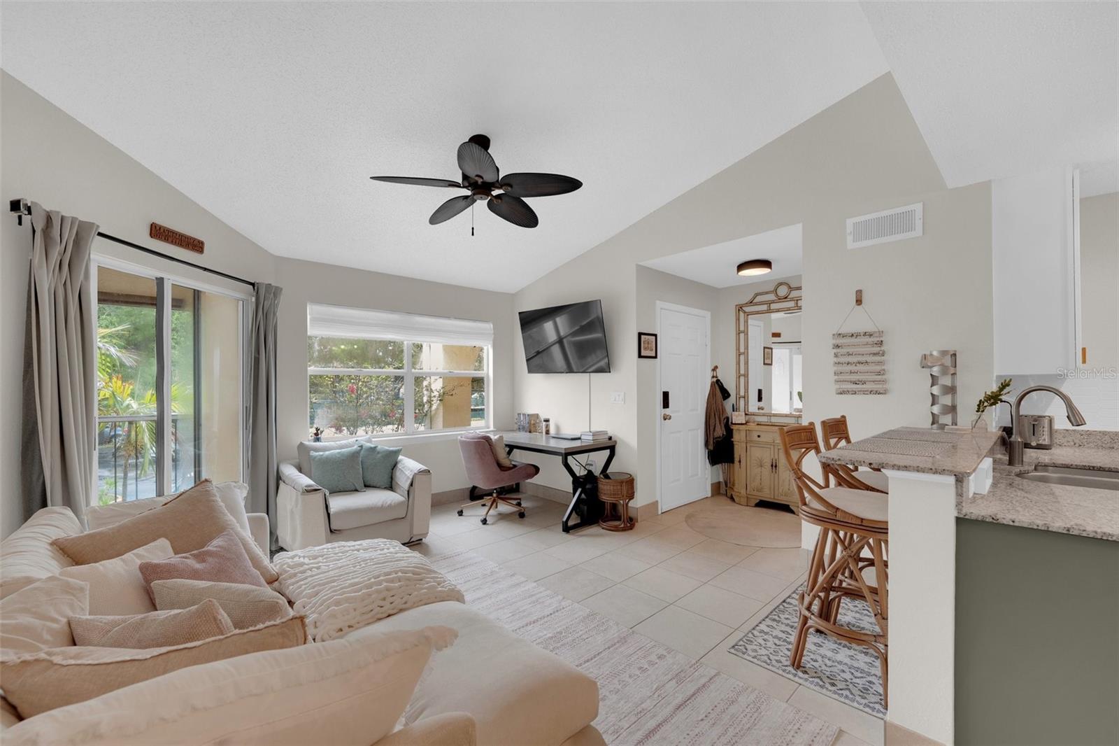 Image 17 of 33 For 12570 Equestrian Circle 1406