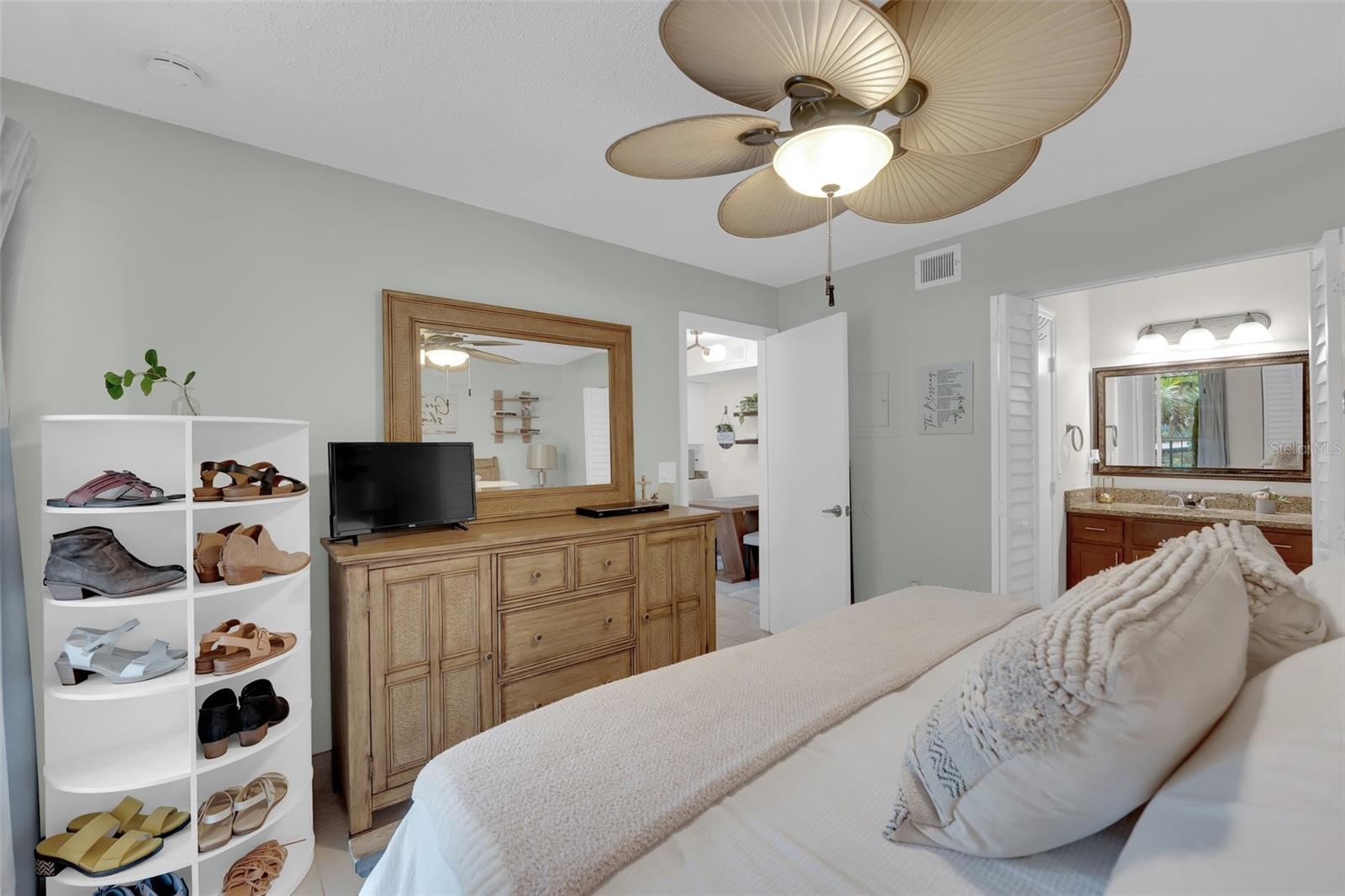 Image 4 of 33 For 12570 Equestrian Circle 1406