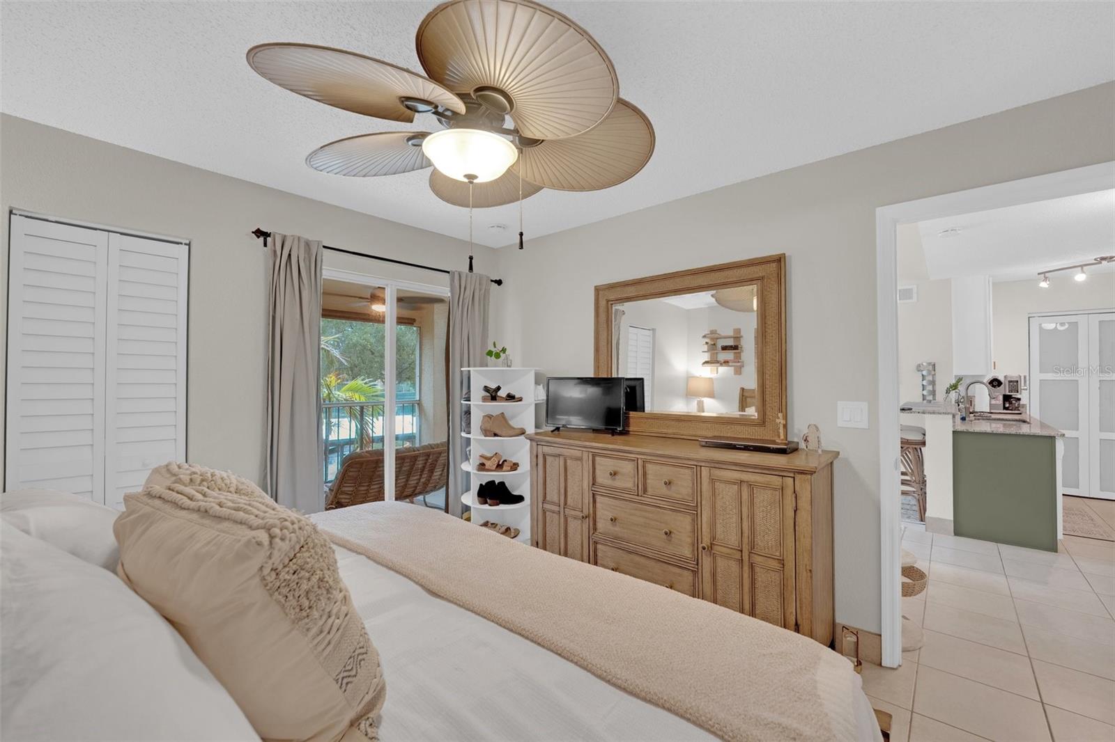 Image 6 of 33 For 12570 Equestrian Circle 1406
