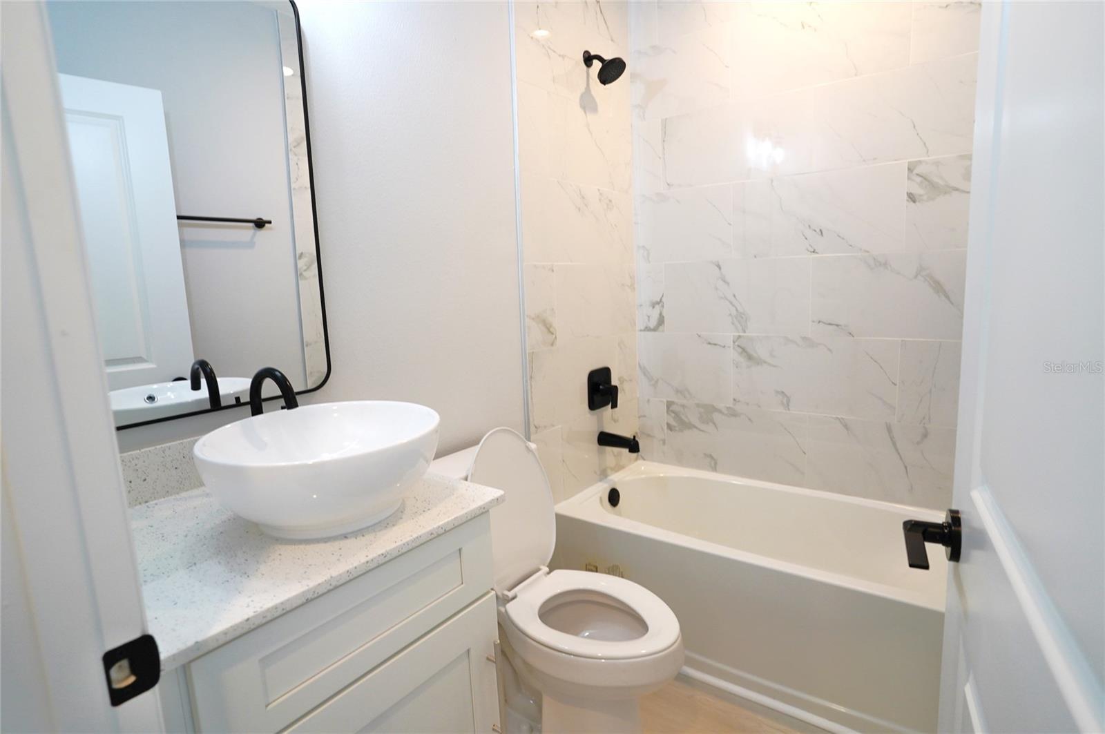 Image 18 of 46 For 17070 Byron Avenue 17072