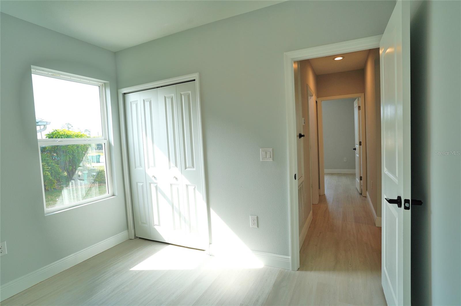 Image 19 of 46 For 17070 Byron Avenue 17072